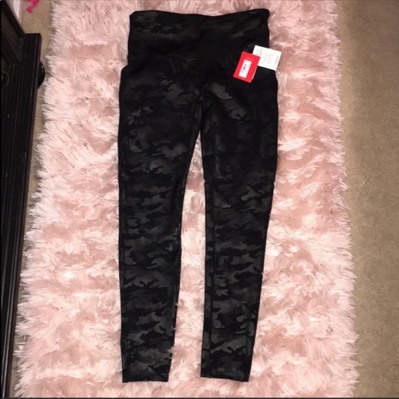 NWT! Spanx camo leggings - Picture 6 of 8